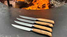 Laden Sie das Bild in den Galerie-Viewer, WOK Steakmesser Set - 4er / Olivenholz