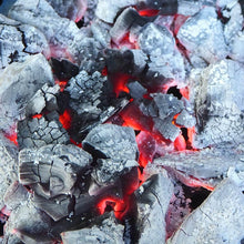 Laden Sie das Bild in den Galerie-Viewer, Steakhouse-Grillkohle - azado Ag