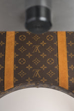 Laden Sie das Bild in den Galerie-Viewer, "55K" Tailor Made