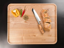 Laden Sie das Bild in den Galerie-Viewer, Azado Massiv-Schneidebrett mit Saftrinne - Azado AG
