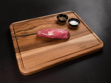 Laden Sie das Bild in den Galerie-Viewer, Azado Massiv-Schneidebrett mit Saftrinne - Azado AG