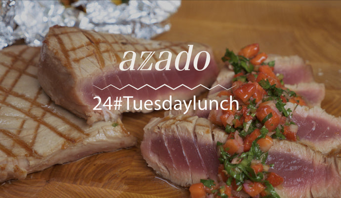 Azado Grill Tuesdaylunch 24, Gebratener Tuna an einer Erdbeer-Koriandervinaigrette mit Gemüsesachet