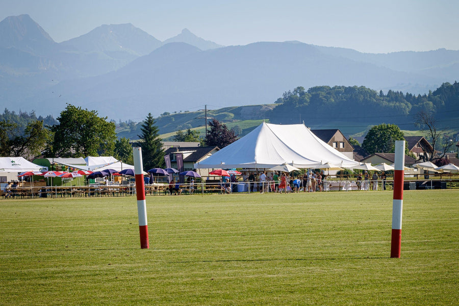 Strahlender Sonnenschein, sensationelle Location – azado am Polo Bern