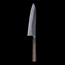 Laden Sie das Bild in den Galerie-Viewer, ISSHO TABERU Izutsuki Nanbu Gyuto Kochmesser 180mm
