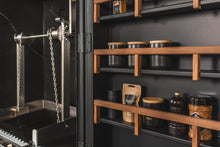 Laden Sie das Bild in den Galerie-Viewer, Aussenküche "la Maleta" mit el Maestro 60x40cm azado Grill
