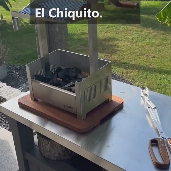 El Chiquito im Garten: Holzkohle, Kurbel, Entrecôte, fertig