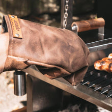 Laden Sie das Bild in den Galerie-Viewer, Grillchef-Set (Grillschürze + Grillhandschuh) - Azado AG

